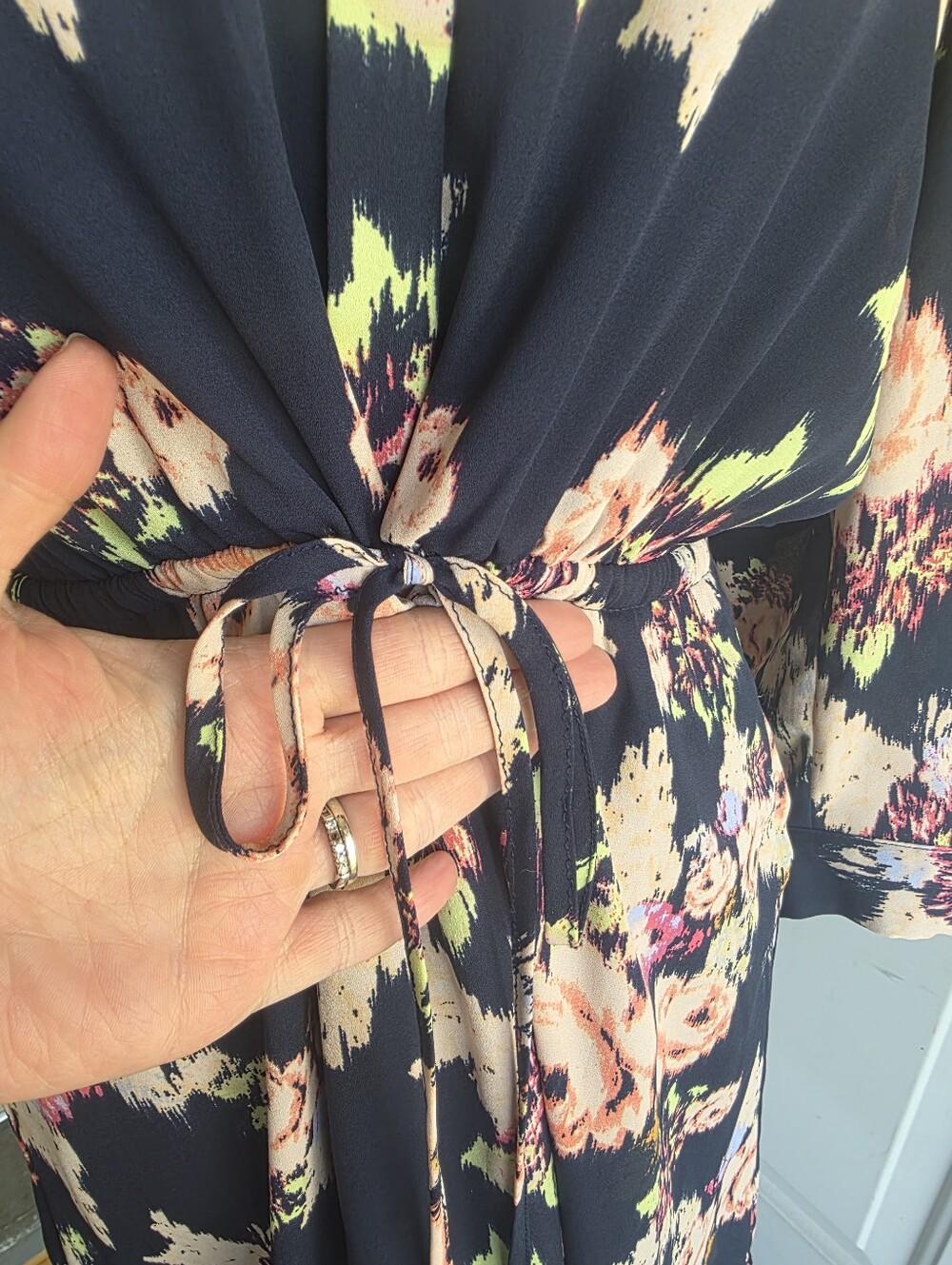 Daniel Rainn Floral Tie-Waist Dress, Medium - Picture 7 of 10